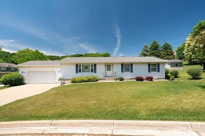 224 Eagles Bluff Road, La Crescent, MN 55947 - Photo 1