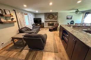 1115 Reeds Ln, Glencoe, MN 55336 - Photo 9