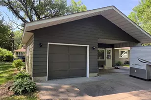 1115 Reeds Ln, Glencoe, MN 55336 - Photo 3