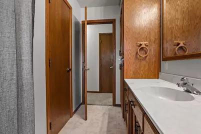 1907 25 1/2 Avenue S, Fargo,  58103 - Photo 17