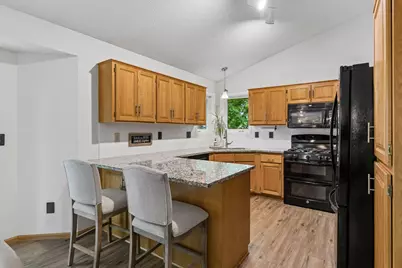 3689 Willbrook Court, Eagan, MN 55123 - Photo 9