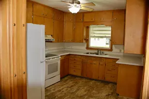 827 Ash Ave, Gibbon, MN 55335 - Photo 3