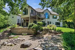 1900 Timber Ridge Dr, Burnsville, MN 55306 - Photo 5