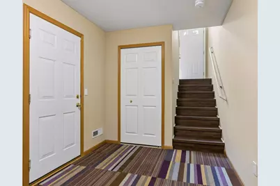 454 Willoughby Way W, Hopkins, MN 55305 - Photo 25