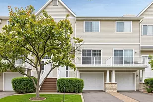 454 Willoughby Way W, Hopkins, MN 55305 - Photo 1