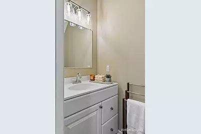 454 Willoughby Way W, Hopkins, MN 55305 - Photo 15