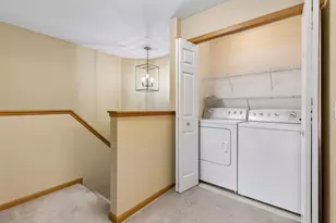 454 Willoughby Way W, Hopkins, MN 55305 - Photo 25
