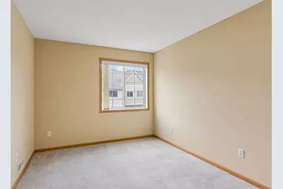 454 Willoughby Way W, Hopkins, MN 55305 - Photo 21