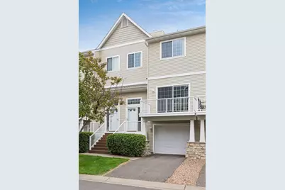 454 Willoughby Way W, Hopkins, MN 55305 - Photo 3