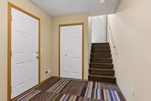 454 Willoughby Way W, Hopkins, MN 55305 - Photo 27