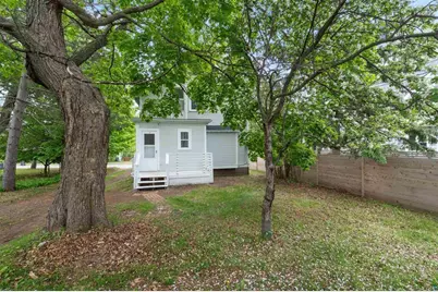 1515 N 8th Avenue E, Duluth, MN 55805 - Photo 25
