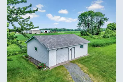 32951 Park Trail, Center City, MN 55012 - Photo 3