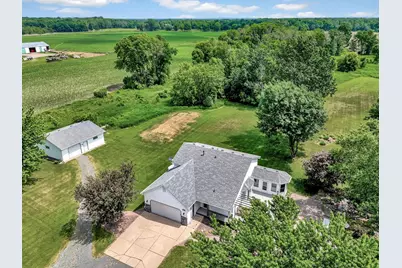32951 Park Trail, Center City, MN 55012 - Photo 9