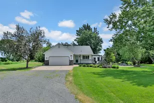 32951 Park Trail, Center City, MN 55012 - Photo 17