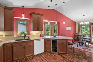 8068 Lower 147th St W, Apple Valley, MN 55124 - Photo 5