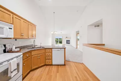 1805 Lakeridge Way, Waconia, MN 55387 - Photo 5