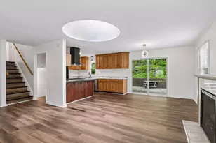 54 King St W, Saint Paul, MN 55107 - Photo 9
