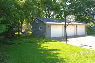 224 3rd Ave SW, Faribault, MN 55021 - Photo 5