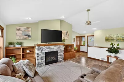 364 Prairie Lane, New Richmond, WI 54017 - Photo 3