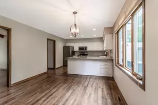 519 4th St SW, Madelia, MN 56062 - Photo 9