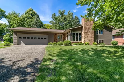 519 4th Street SW, Madelia, MN 56062 - Photo 1