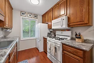10840 Rockford Rd, Plymouth, MN 55442 - Photo 9