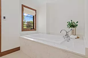 609 Callahan Pl, Mendota Heights, MN 55118 - Photo 19