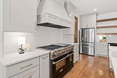 609 Callahan Place, Mendota Heights, MN 55118 - Photo 13