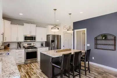 12446 Cottonwood Street NW, Coon Rapids, MN 55448 - Photo 11