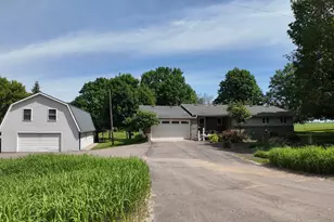 58560 Kirkwood Rd, Mankato, MN 56001 - Photo 1