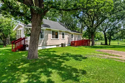 5740 Dupont Avenue N, Brooklyn Center, MN 55430 - Photo 3