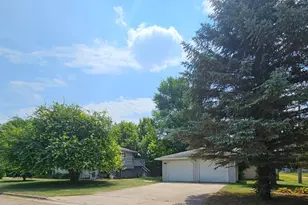 502 Chicago Ave SW, Red Lake Falls, MN 56750 - Photo 25