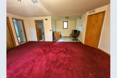502 Chicago Avenue SW, Red Lake Falls, MN 56750 - Photo 15