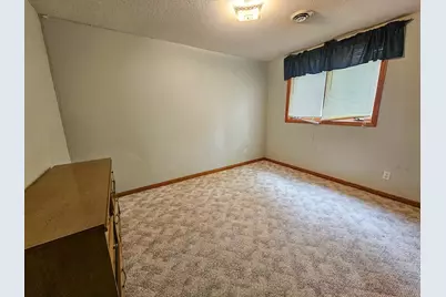 502 Chicago Avenue SW, Red Lake Falls, MN 56750 - Photo 17