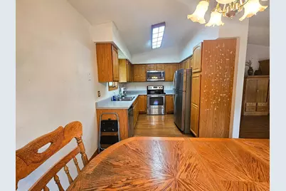 502 Chicago Avenue SW, Red Lake Falls, MN 56750 - Photo 5