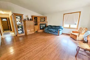 502 Chicago Ave SW, Red Lake Falls, MN 56750 - Photo 5