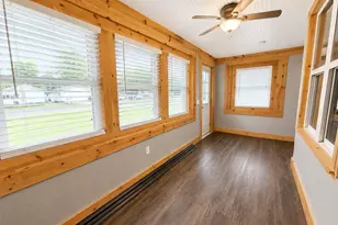 320 S Willow St, Belle Plaine, MN 56011 - Photo 11