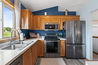 609 Bluebird Street, Mora, MN 55051 - Photo 5