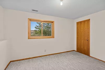 2581 Henslow Avenue N, Oakdale, MN 55128 - Photo 21