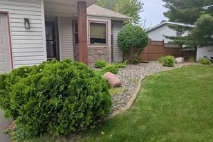 2581 Henslow Ave N, Oakdale, MN 55128 - Photo 27