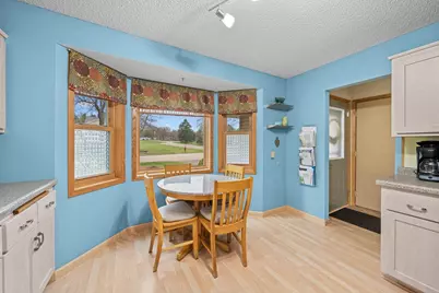 2581 Henslow Avenue N, Oakdale, MN 55128 - Photo 5