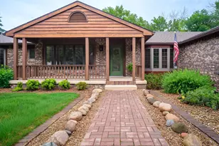 1404 Woodland Dr SW, Rochester, MN 55902 - Photo 3