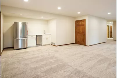 1404 Woodland Drive SW, Rochester, MN 55902 - Photo 57