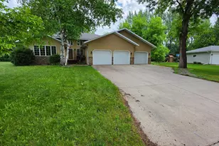 725 Westgate Cir, Hawley, MN 56549 - Photo 1