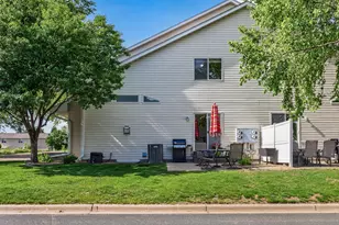 1649 Hamilton Ln, Shakopee, MN 55379 - Photo 21