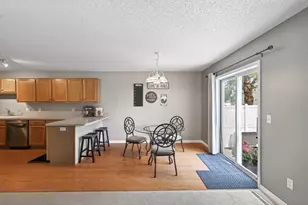 1649 Hamilton Ln, Shakopee, MN 55379 - Photo 7