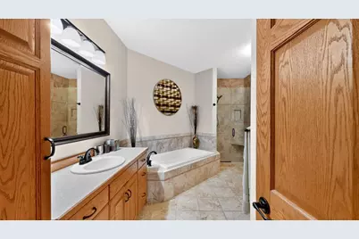 2201 7th Street NW #A, Austin, MN 55912 - Photo 13