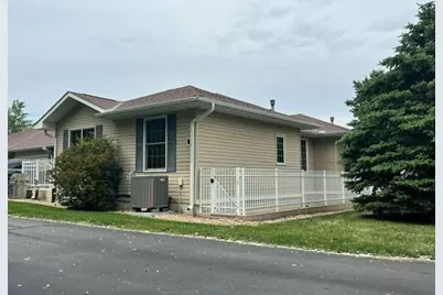 2201 7th Street NW #A, Austin, MN 55912 - Photo 17