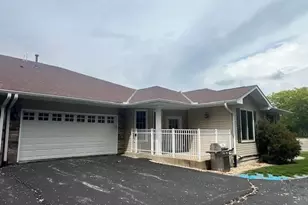 2201 7th St NW, Austin, MN 55912 - Photo 1