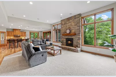 14480 Tyrol Drive, Shakopee, MN 55379 - Photo 5
